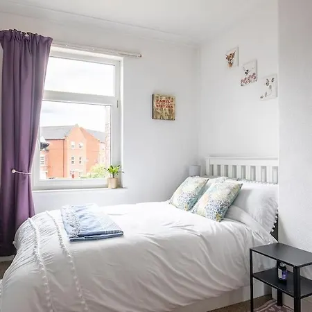 Tatil Evi Bridge Terrace - Spacious Living Area, Well Designed & Wood Burner