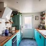 Nyaraló Bridge Terrace - Spacious Living Area, Well Designed & Wood Burner Northallerton