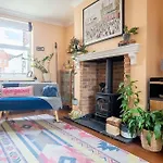 Nyaraló Bridge Terrace - Spacious Living Area, Well Designed & Wood Burner Northallerton